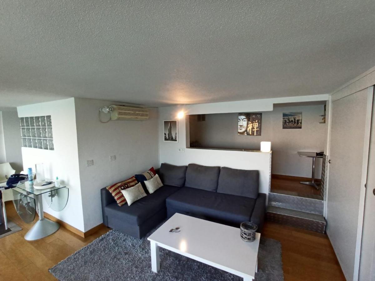 Estudio primera linea con acceso privado al mar Benidorm Esterno foto