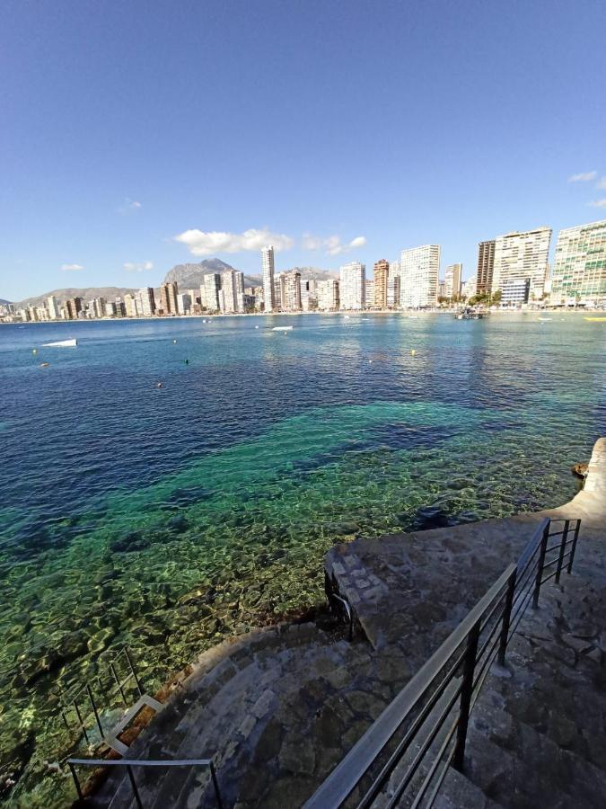 Estudio primera linea con acceso privado al mar Benidorm Esterno foto