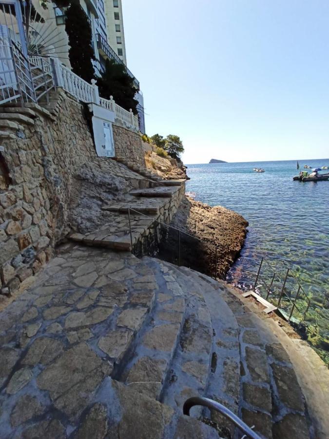 Estudio primera linea con acceso privado al mar Benidorm Esterno foto